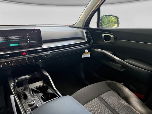 New 2026 Kia Sorento LX FWD image 19