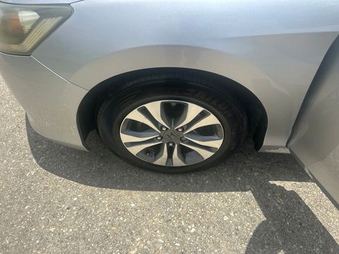 Used 2014 Honda Accord LX image 16