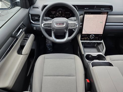 New 2025 GMC Terrain Elevation w/ Technology Package II image 8