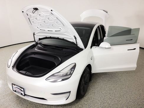 Used 2020 Tesla Model 3 Long Range image 12