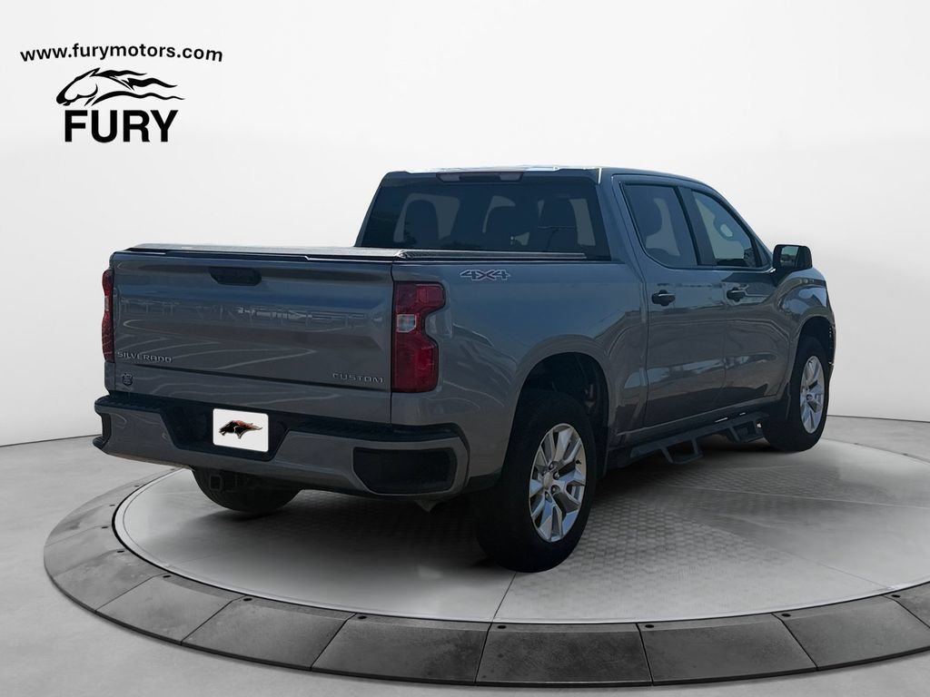 Used 2023 Chevrolet Silverado 1500 Custom AWD/4WD image 4