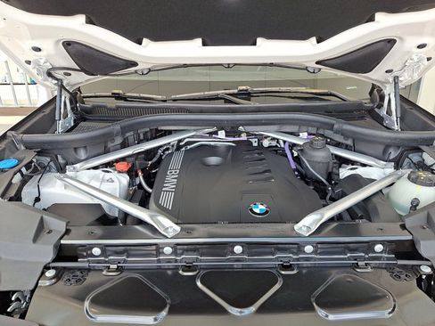 Certified 2024 BMW X5 xDrive40i w/ Premium Package image 31