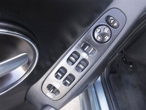 Used 2006 Pontiac Grand Prix w/ Premium Package FWD image 39