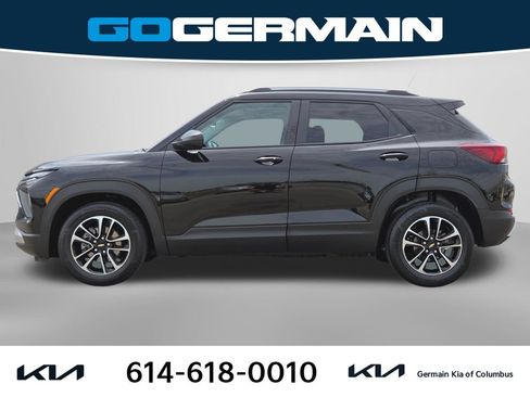 Used 2024 Chevrolet TrailBlazer LT w/ LT Cold Weather Package FWD image 11