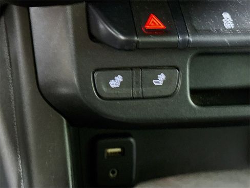 Used 2015 GMC Canyon SLT image 11