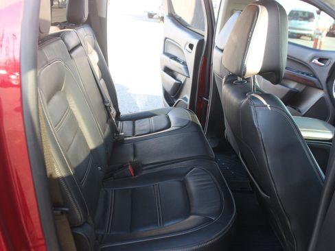 Used 2020 GMC Canyon Denali image 33