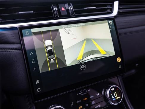 Used 2023 Jaguar F-PACE S AWD/4WD image 27