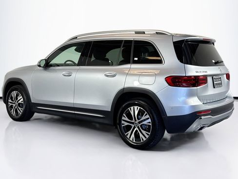 Used 2026 Mercedes-Benz GLB 250 4MATIC image 7