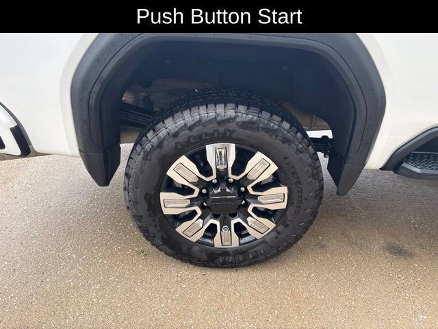 Used 2025 GMC Sierra 2500 Denali AWD/4WD image 10