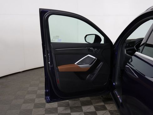 Used 2023 Audi Q3 2.0T Premium w/ Convenience Package image 19
