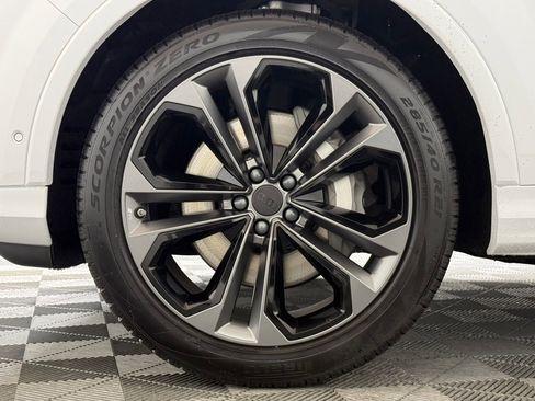 New 2026 Audi Q7 3.0T Premium Plus AWD/4WD image 12
