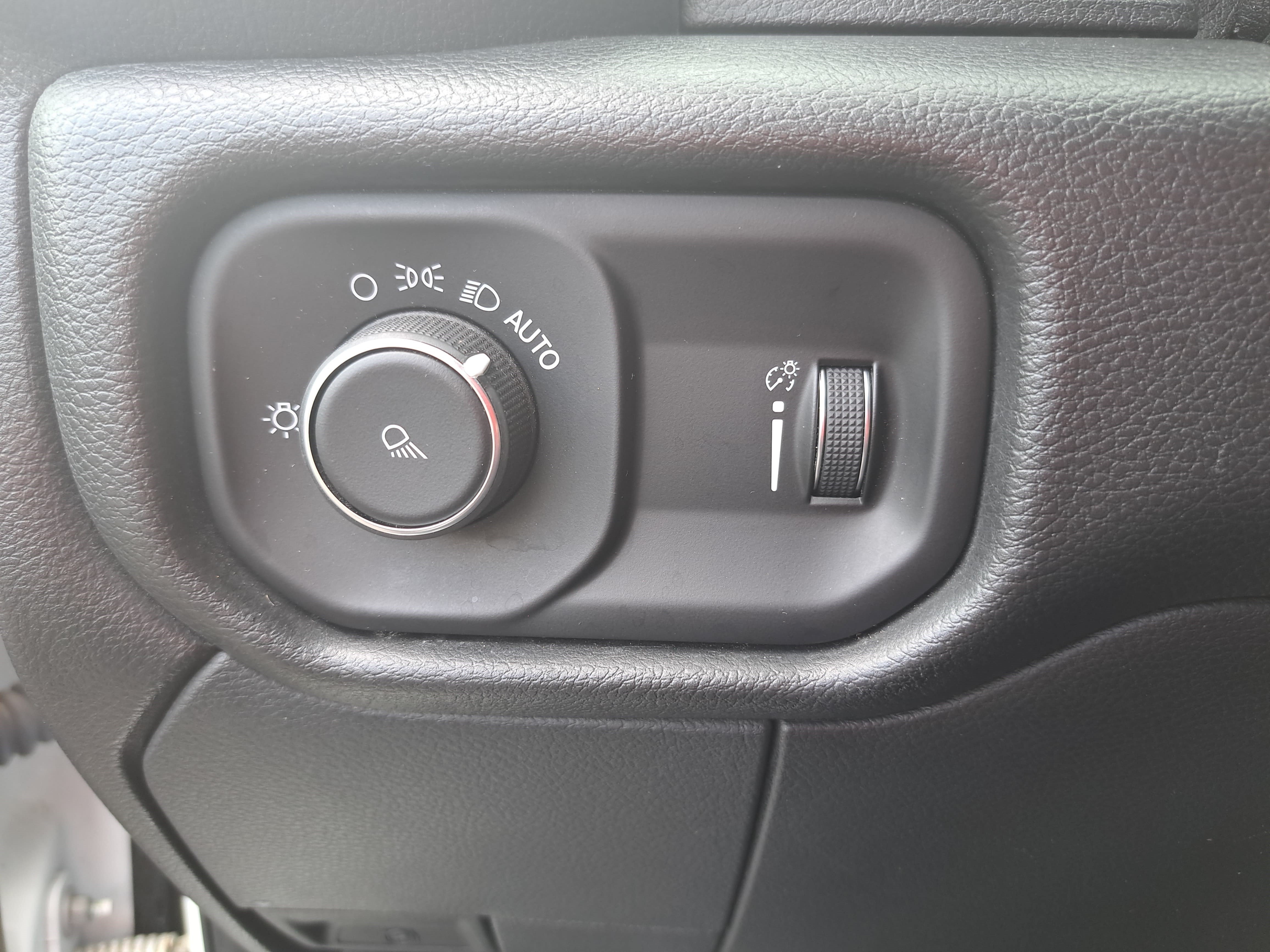 Used 2022 RAM 2500 Big Horn AWD/4WD image 23