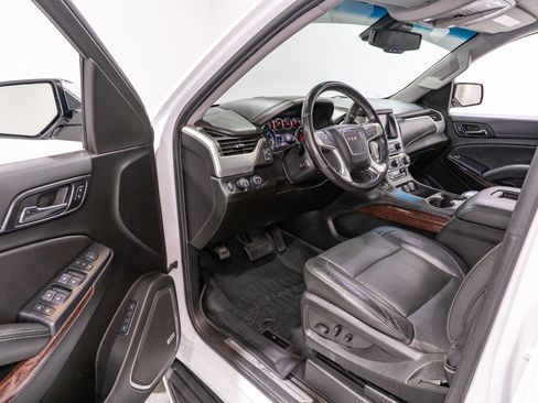 Used 2019 GMC Yukon XL SLT AWD/4WD image 12