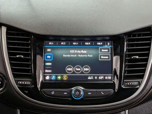 Used 2019 Chevrolet Trax LT w/ LT Convenience Package FWD image 24