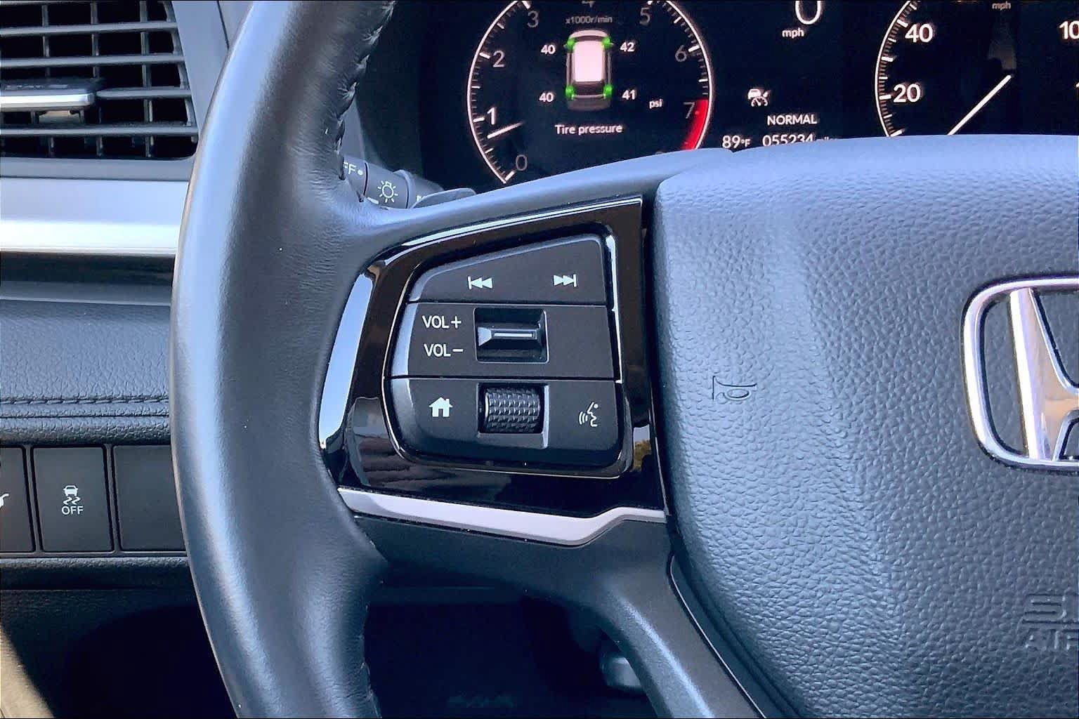 Used 2025 Honda Odyssey EX-L image 23