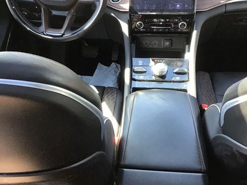 Used 2023 Jeep Grand Cherokee Summit w/ High Altitude Package AWD/4WD image 7