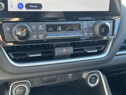 Used 2024 Toyota Grand Highlander XLE image 37