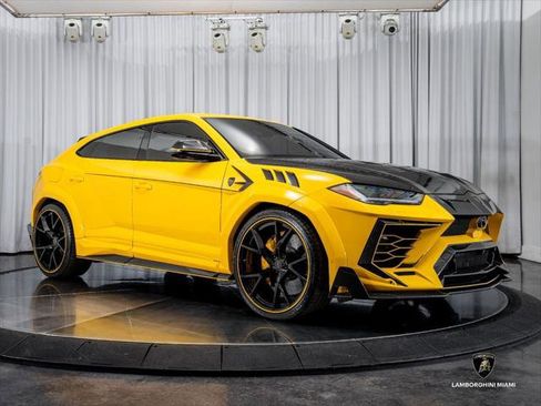 Used 2019 Lamborghini Urus AWD/4WD image 33