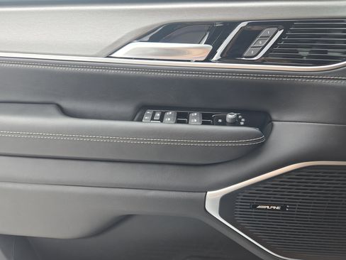 New 2026 Jeep Grand Wagoneer Limited AWD/4WD image 18