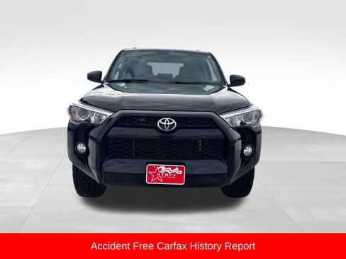 Used 2017 Toyota 4Runner SR5 image 2