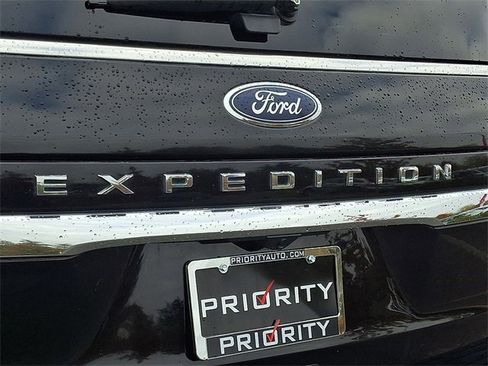 Used 2023 Ford Expedition Max Limited image 33