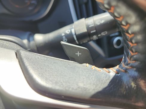 Used 2019 Subaru Crosstrek 2.0i Premium w/ Eyesight System image 10