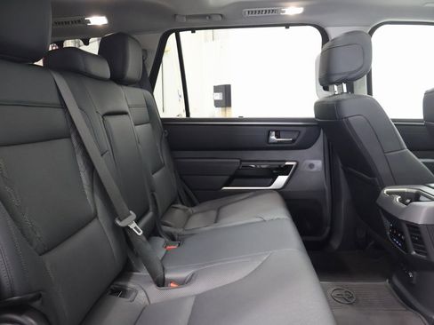 Used 2023 Toyota Sequoia Limited image 24