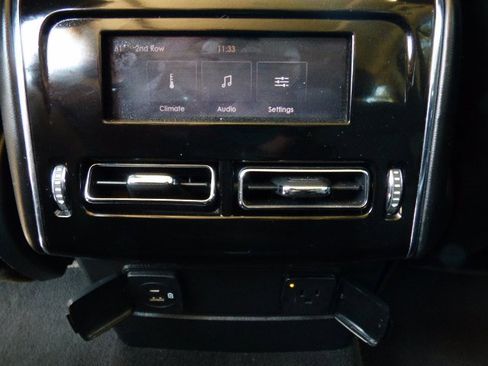 Used 2022 Lincoln Aviator Reserve image 9