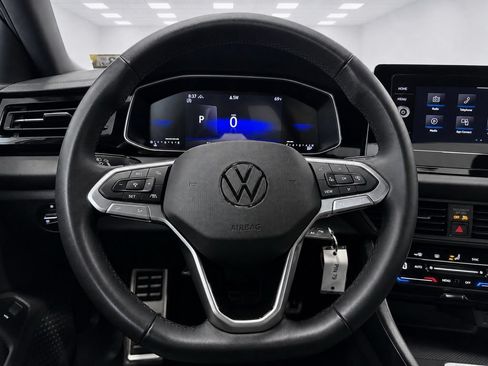 Used 2026 Volkswagen Jetta Sport FWD image 28