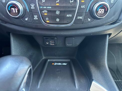 Certified 2021 Chevrolet Traverse Premier AWD/4WD image 5
