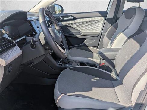 Used 2024 Volkswagen Taos S image 15