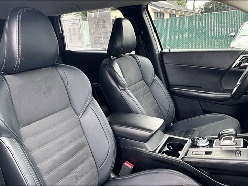 Used 2024 Mitsubishi Outlander SE image 6