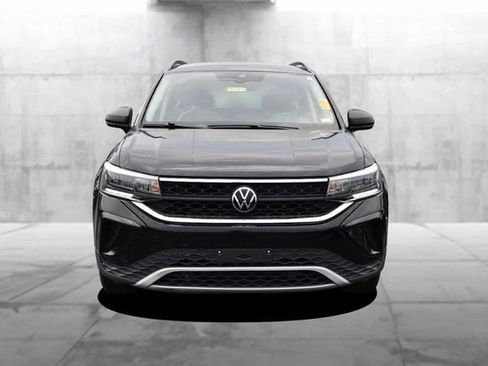 Used 2024 Volkswagen Taos S FWD image 4