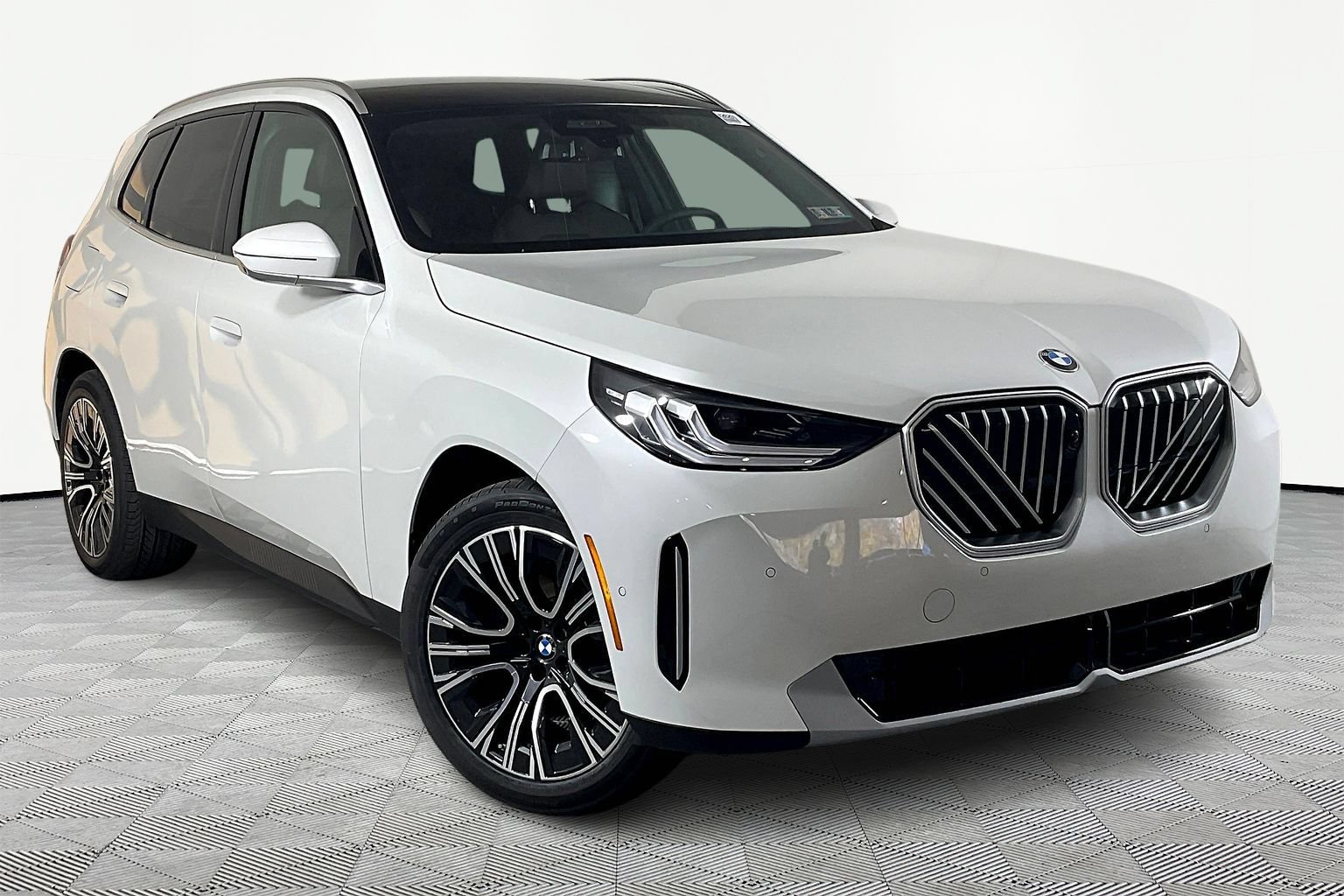 Certified 2026 BMW X3 xDrive30i w/ Premium Package AWD/4WD image 2
