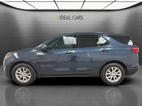 Used 2018 Chevrolet Equinox LS FWD image 2