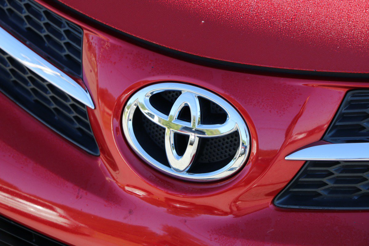 Used 2013 Toyota RAV4 Limited AWD/4WD image 12