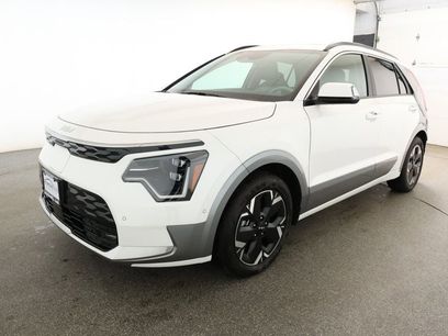 Used 2025 Kia Niro Wave w/ Wave Preserve Package