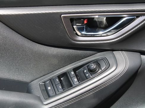 Used 2024 Subaru Forester Premium AWD/4WD image 13