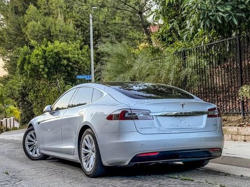 Used 2016 Tesla Model S 90D AWD/4WD image 16