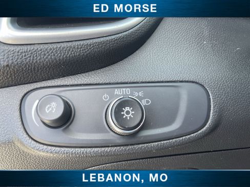 Certified 2020 Chevrolet Trax LT w/ LT Convenience Package FWD image 17