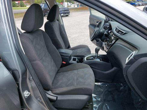 Used 2016 Nissan Rogue S AWD/4WD image 10