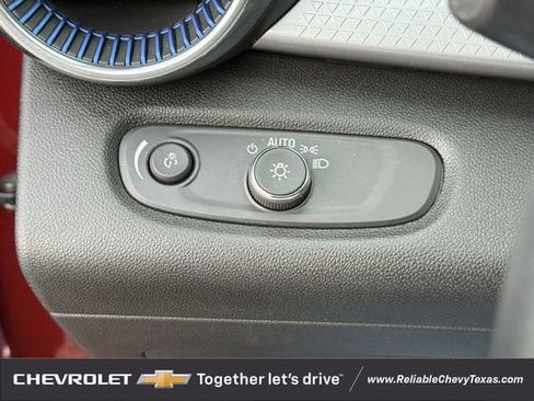 Used 2024 Chevrolet Trax LT w/ Driver Confidence Package FWD image 26