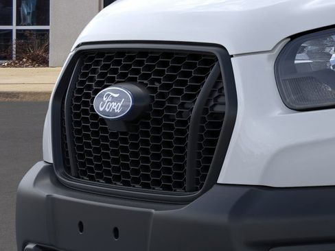 New 2026 Ford Transit 250 148 Medium Roof RWD image 17