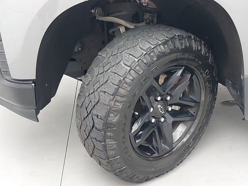 Used 2021 Chevrolet Silverado 1500 LT Trail Boss w/ Convenience Package II AWD/4WD image 32