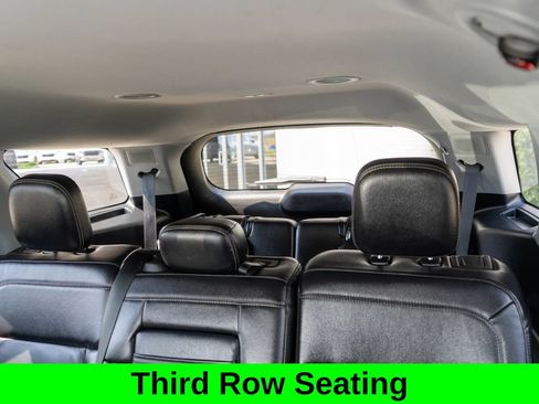 Used 2022 Ford Explorer Limited AWD/4WD image 12