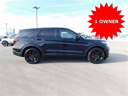 Used 2022 Ford Explorer ST w/ Equipment Group 401A image 2