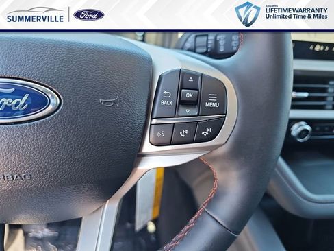 New 2026 Ford Explorer Active RWD image 22
