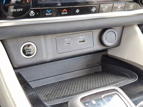 Certified 2023 Nissan Rogue SL w/ SL Premium Package image 27