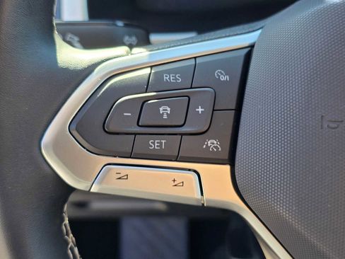 Used 2022 Volkswagen Atlas SEL image 34