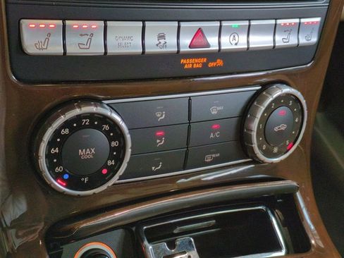 Used 2018 Mercedes-Benz SLC 300 image 21